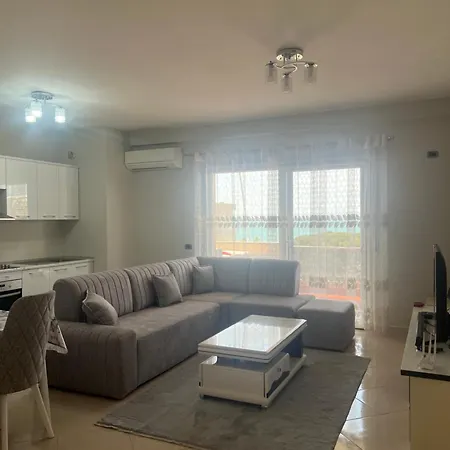 Sea View Beachside Apartment Golem (Tirana)